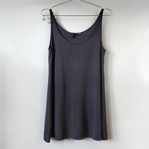 Eileen Fisher | 100% silk scoop neck cami